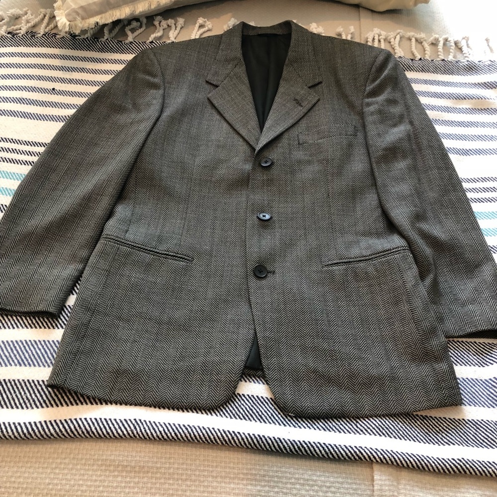 100 % Wool Pier Cardin GUC